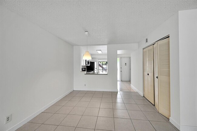 Building Photo - 2297 SW 15th St