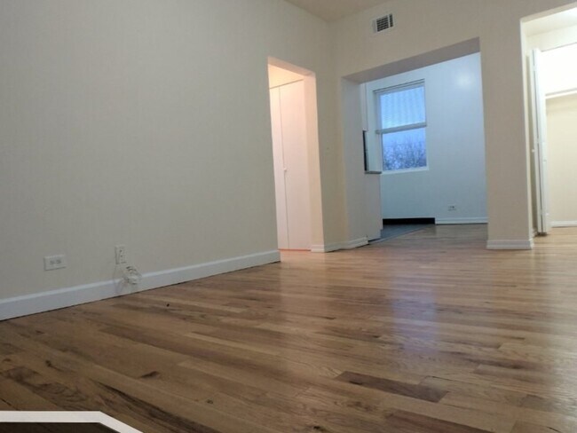 Building Photo - 2349 N Drake Ave