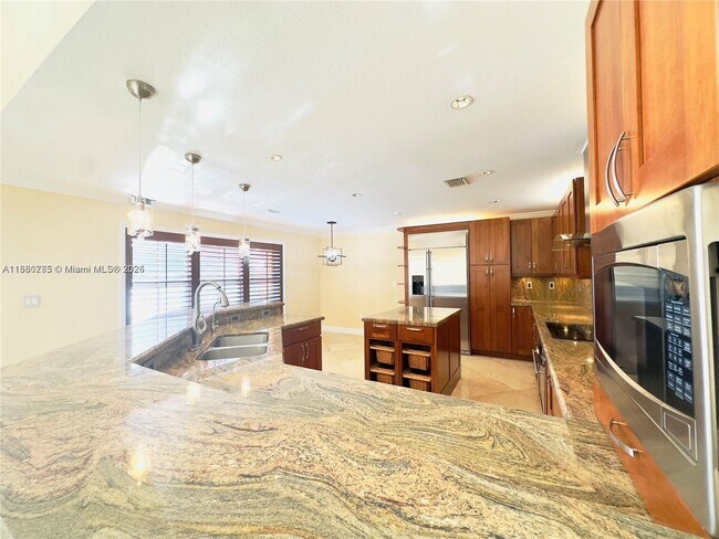 Building Photo - 2803 SW 156th Ave