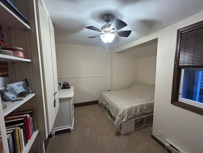 2nd Bedroom - 317 W Barnard St