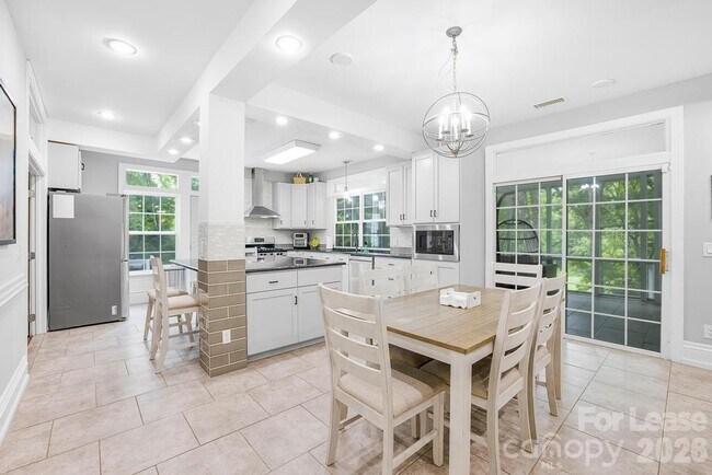 Building Photo - 7914 Gilead Rd