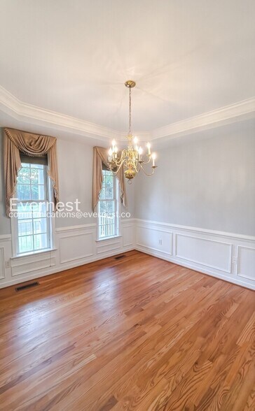 Building Photo - 13901 Riverdowns N Ct