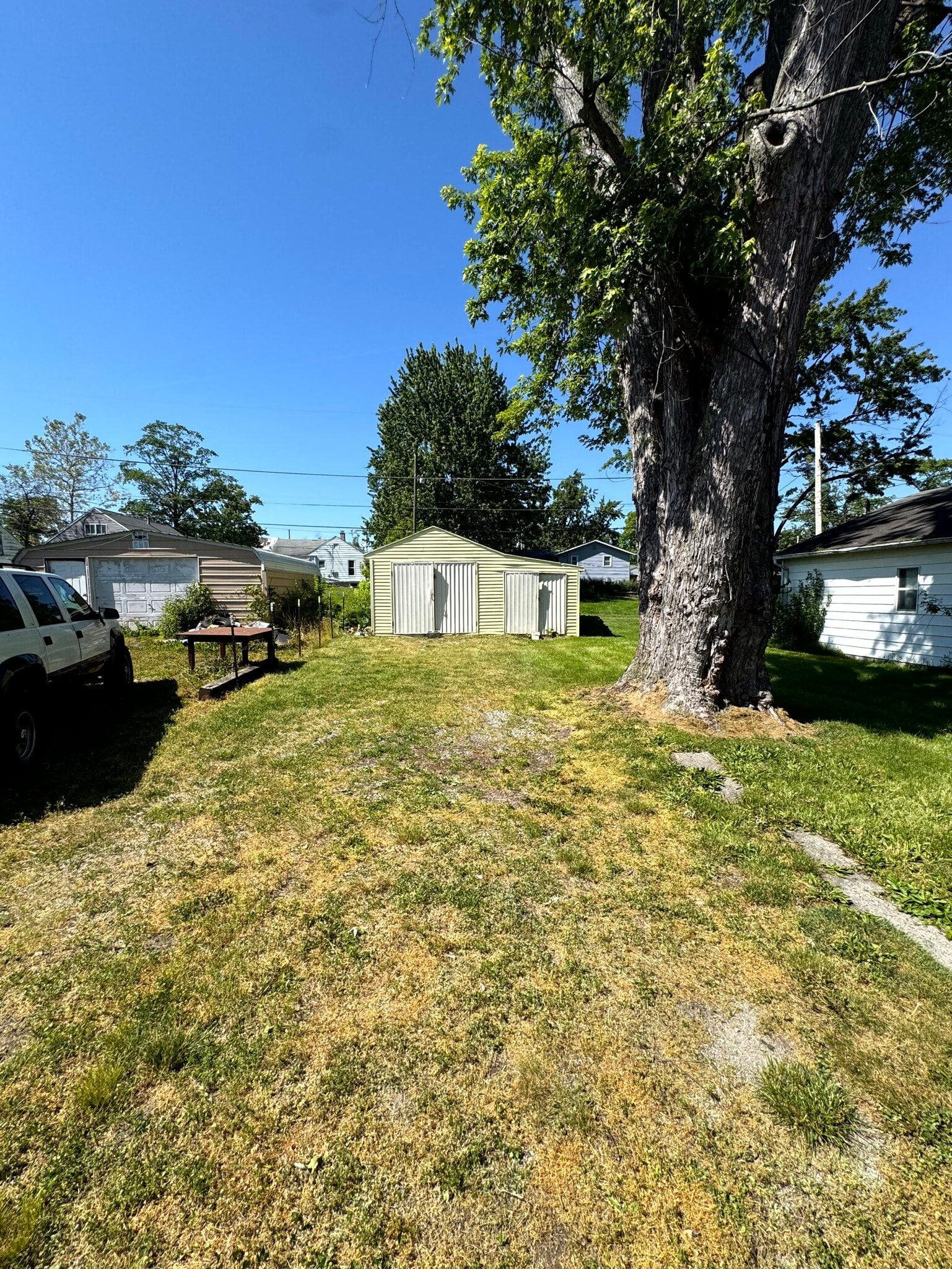Building Photo - 210 Santee Ave