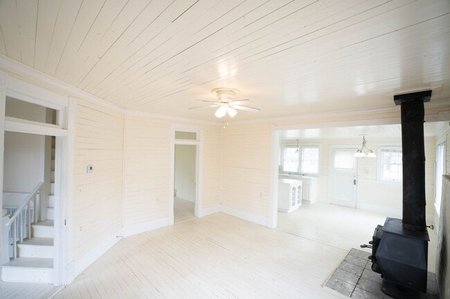 Building Photo - Peaceful Country Rental Near Flint Creek – Gentry, AR