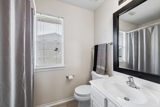 Building Photo - 2802 White Sands Dr