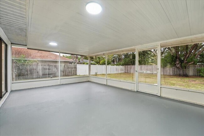 Building Photo - 10619 Abingdon Chase