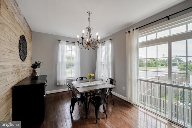 Building Photo - 6262 Summit Point Ct