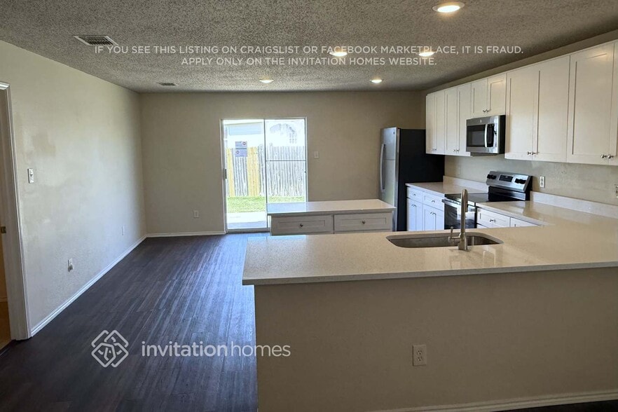 Building Photo - 4401 Centennial Ct