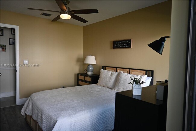 Building Photo - 14229 Stirrup Ln