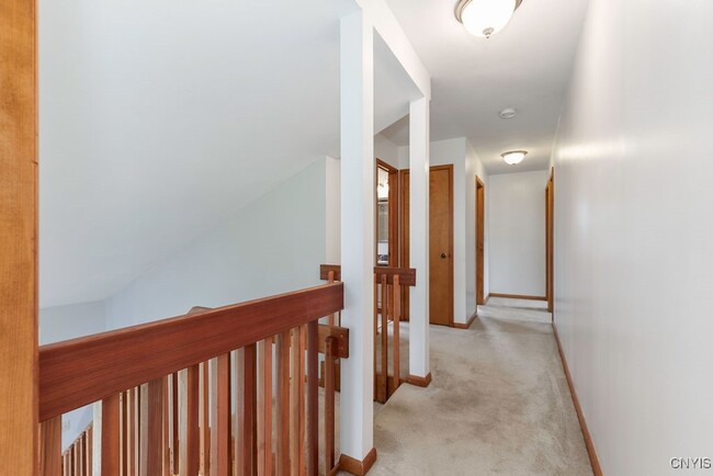 Building Photo - 3293 Greenleafe Dr