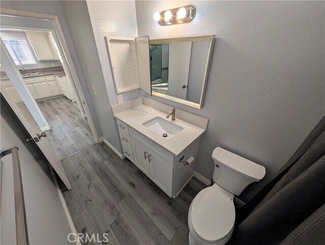 Building Photo - 527 E Colorado Blvd