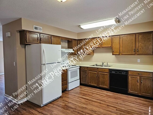 Building Photo - 5364 Haisten Ct