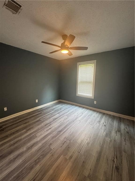 Building Photo - 1143 Memory Ln