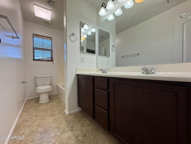 Building Photo - 2311 W Hunter Ct