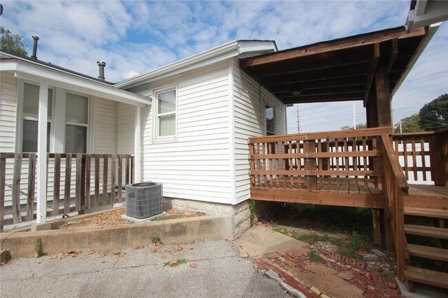 Building Photo - 3362 Edmundson Rd