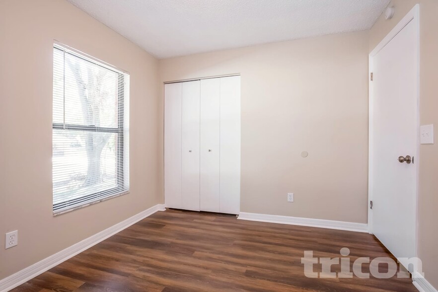 Building Photo - 1710 Newland Pl