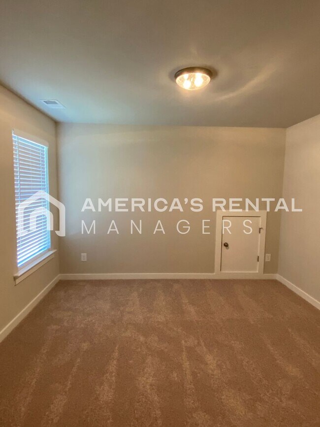 Building Photo - Home for Rent in Jemison, AL... View with ...
