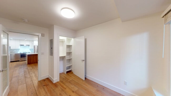 Building Photo - 455 14th St