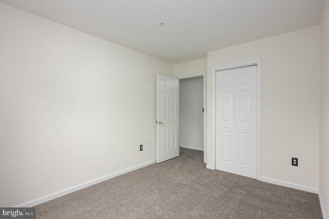 Building Photo - 4406 Lieutenant Lansdale Pl