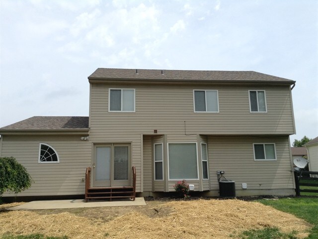 Building Photo - 1205 Emery Ridge Dr