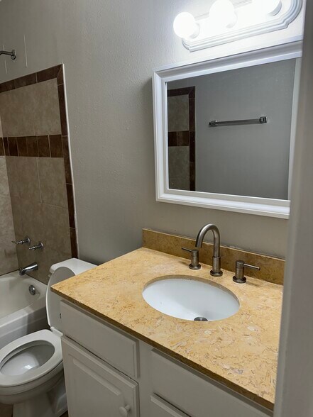 Master Bath - 11620 Chemstrand Rd