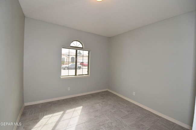 Building Photo - 14325 Navajo Point Dr