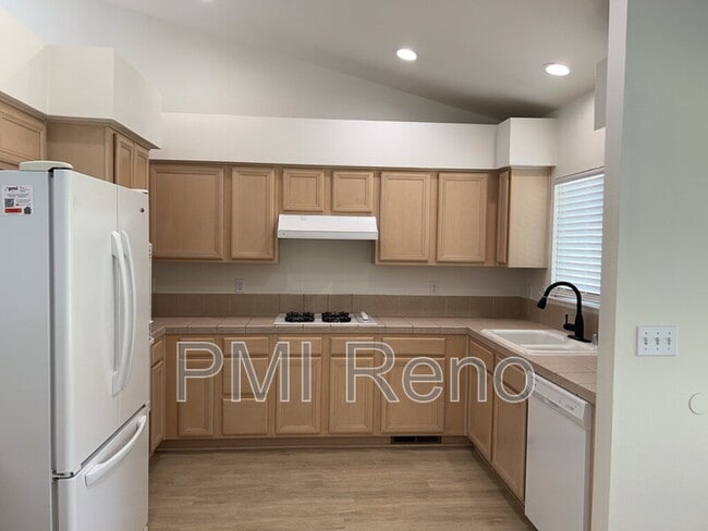 Building Photo - 2789 Montego Dr