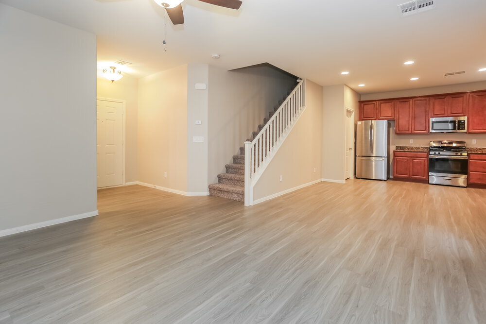 Building Photo - 10428 Yew Blossom Ave