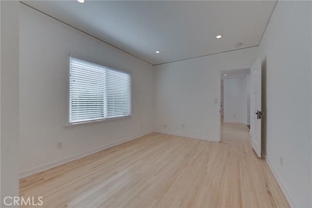 Building Photo - 1040 Havenhurst Dr