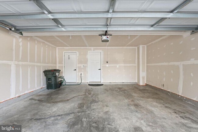 Building Photo - 42538 Tiber Falls Sq