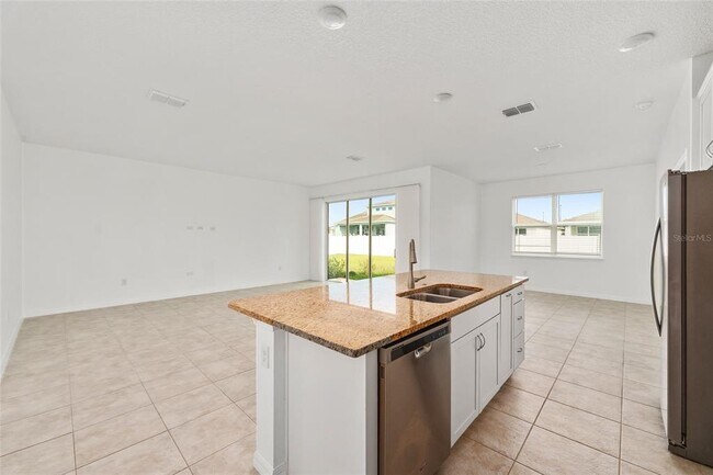 Building Photo - 6175 SW 74th Ct