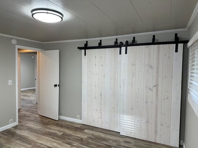 Building Photo - 9333 US-212