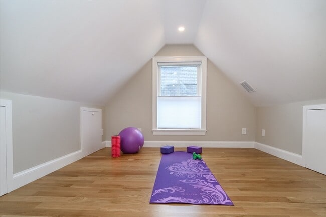 Building Photo - 12 Maugus Ave