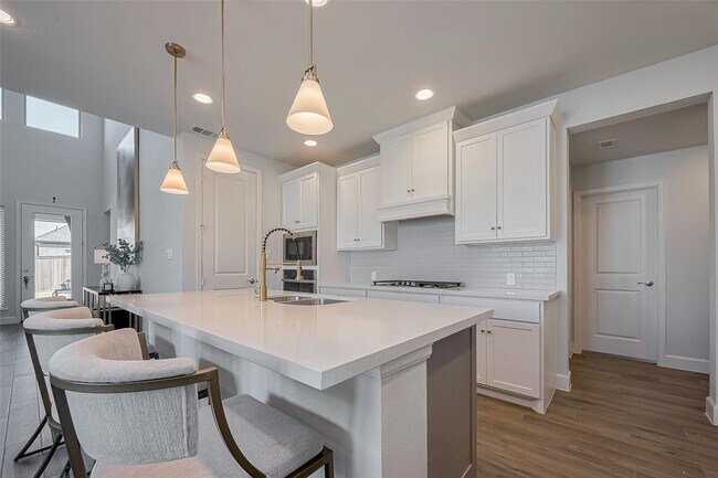 Building Photo - 11430 Bush Clover Dr
