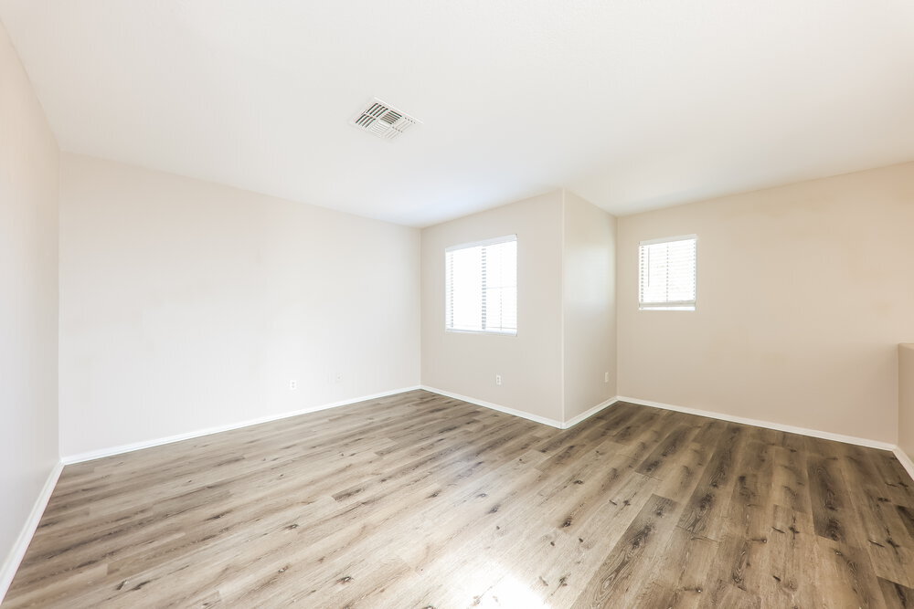 Building Photo - 17423 W Watson Ln