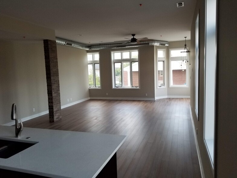 Loft space view #1 - 1548 119th St