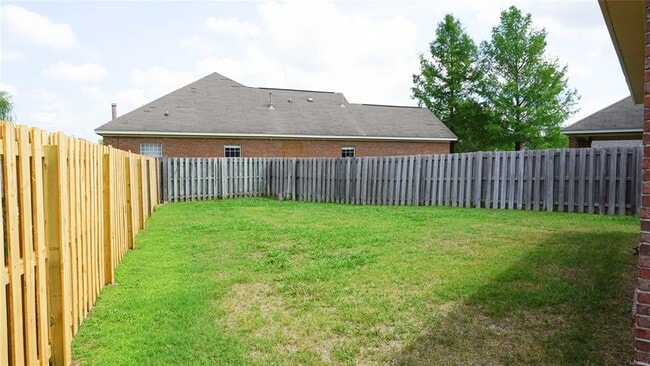 Building Photo - 9537 Greythorne Way