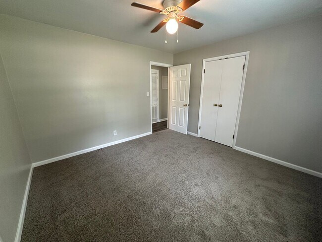 Building Photo - 3514 Ridgecrest Ave