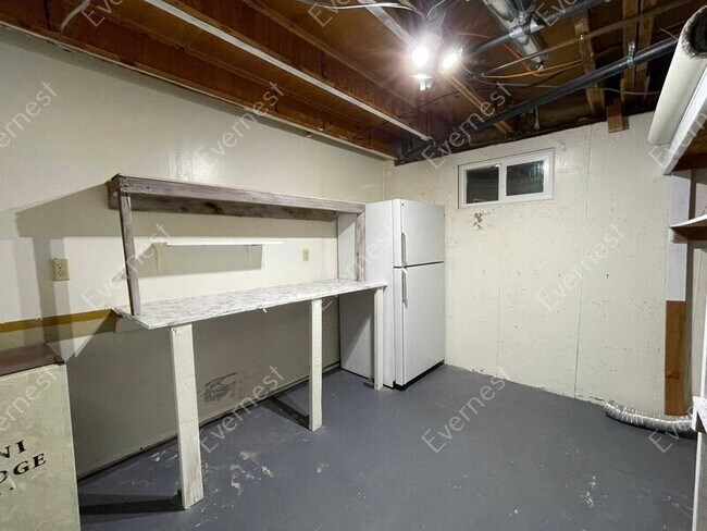 Building Photo - 18347 E Nassau Dr