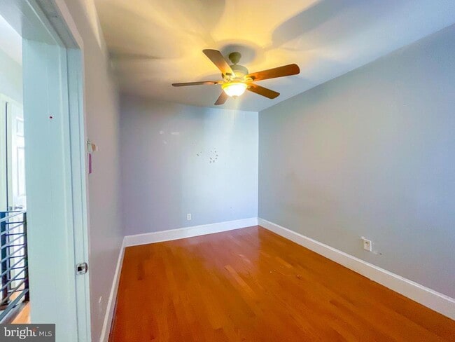 Building Photo - 2113 Mountain St