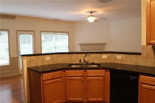 Building Photo - 6065 Apple Rose Dr