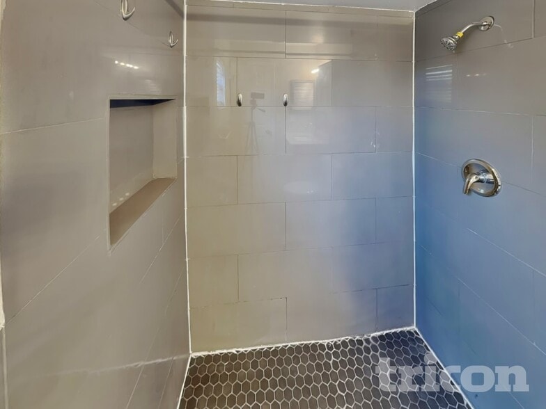 Building Photo - 2813 Whippet Ct