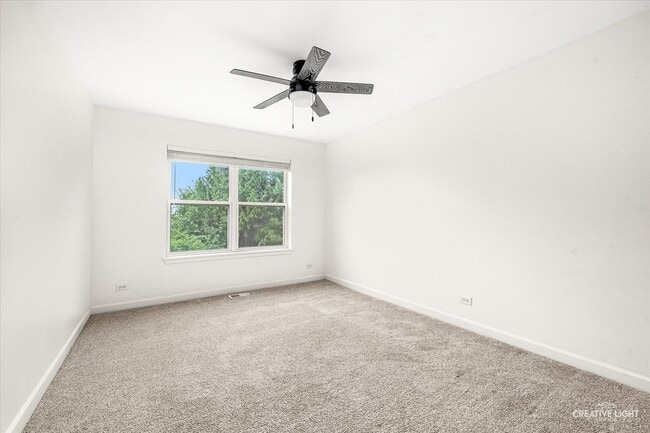 Building Photo - 366 Chesapeake Ln