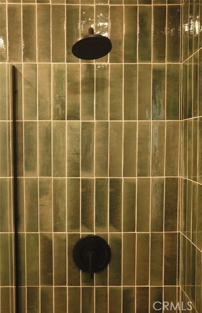 Building Photo - 425 Venice Way