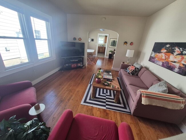 Building Photo - Cute 3 Bed House in a Great Location