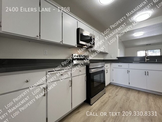Building Photo - 2400 Eilers Ln
