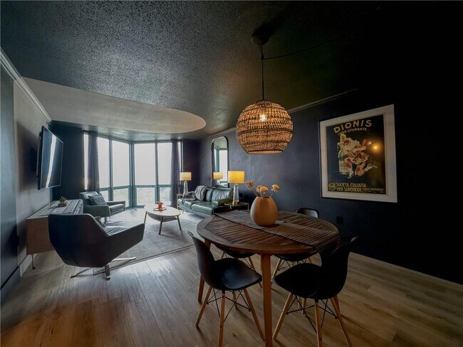 Building Photo - 2870 Pharr Ct S Northwest