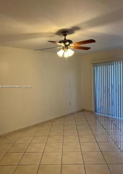 Building Photo - 10651 SW 108th Ave