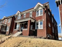 Building Photo - 2117 Maury Ave