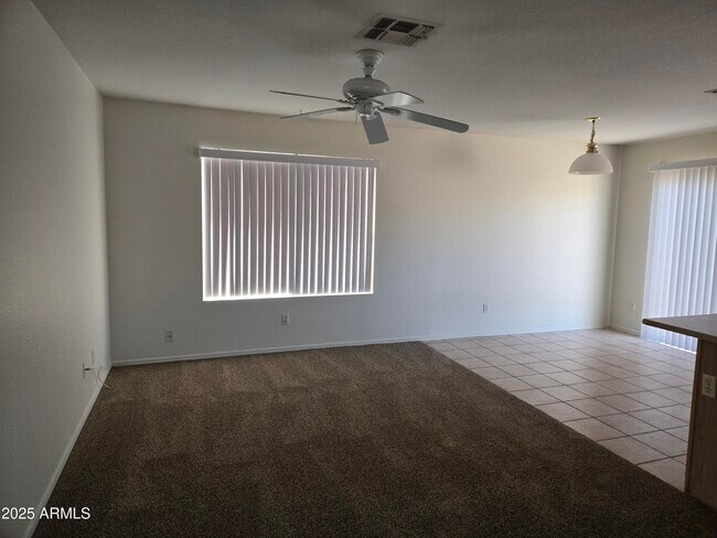 Building Photo - 8746 W Manzanita Dr